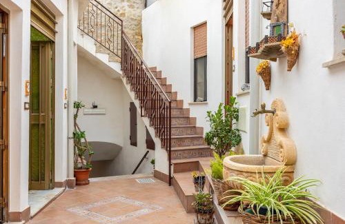 Ficarra House | Antica Dimora Marinelli