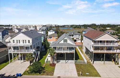 Windy Hill House | Antigua Breeze - 3rd Row - Windy Hill Section