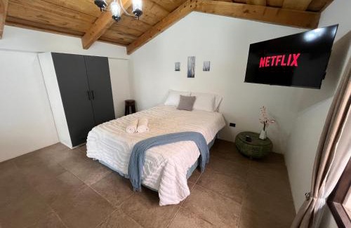 Antigua Guatemala Apartment | Antigua Central Casa or Loft King Beds Volcano View - Buen Rollo Escapes
