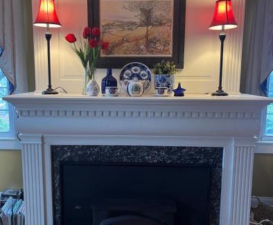 Thompsonville Bed & Breakfast | Antique1242 British Bed & Breakfast