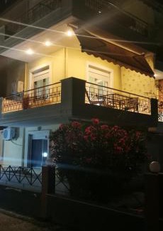 Nea Peramos Apartment | Antoine Apartment