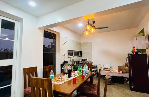 Panchgani Villa | "Anudra Villa: Your Private Oasis of Relaxation and Splendor 🌴✨