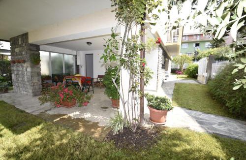 Lecco House | Anzio 9 Guest House