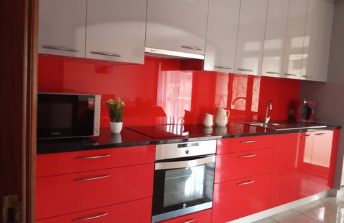 Santa Maria da Feira Apartment | Ap. Arosa - Spacious 3-Bedroom Apartment in Quiet Villa-Lobão, Santa Maria Feira