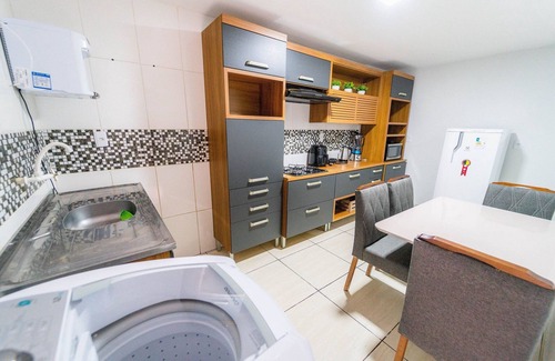 Vicente Pires House | Ap Com Suite ,wi-fi 500mb , Estacionamento, Elevador, Cozinha Completa , Jr Catito