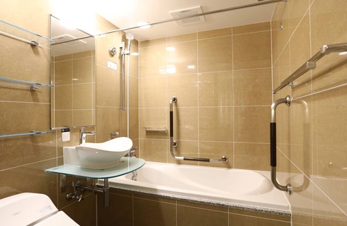 Minamiotsuka Hotel | APA Hotel Yamanote Otsuka Eki Tower