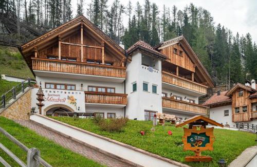 Livinallongo del Col di Lana Apartment | Apartments Mirabell