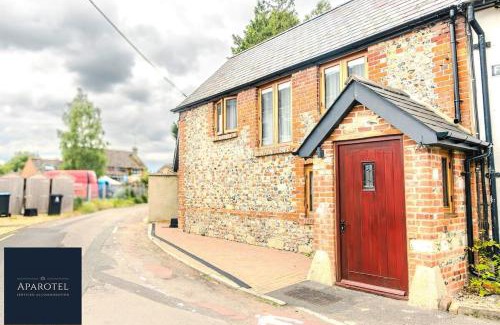 Amesbury Apartment | Aparotel Serviced Apartments - Stonehenge, Amesbury Town Centre