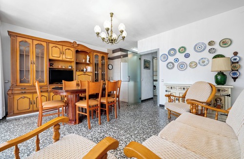 Sant Salvador Apartment | Apartment 'Edificio Victoria 1º-2ª' with Sea View, Private Terrace and Wi-Fi