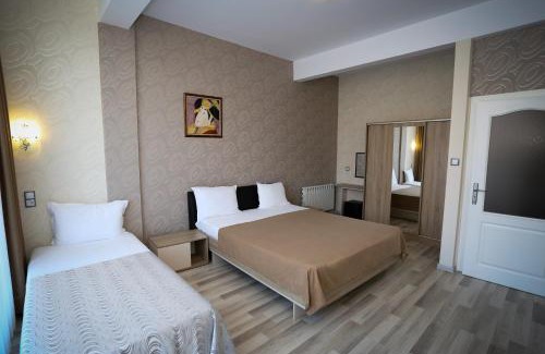 Momchilgrad Apartment | Apart Hotel Central