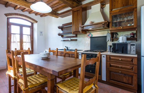 Montecatini Val di Cecina Apartment | Apartment In Tuscan Villa