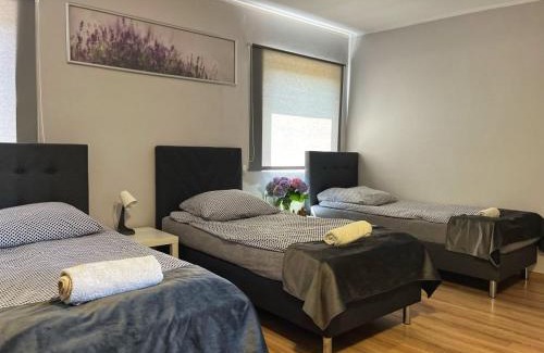 Kepno Hostel | Apartament Adabet
