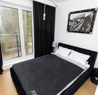 Cedzyna Apartment | Apartament Business & Living No 91 Nad Zalewem w Cedzynie, hala garażowa