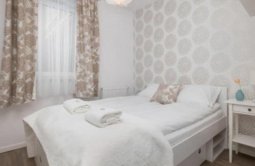 Poznan City Center Apartment | Apartament City Center Strzelecka by Noclegi Renters