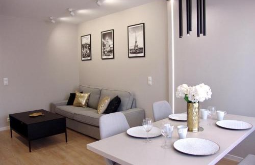 Piekary Slaskie Apartment | Apartament Exclusive BEIGE Piekary Pyrzowice Katowice