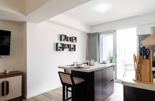 Zona 13 Apartment | Apartamento Bonito y Céntrico con Buena Vista!