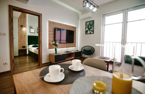 Zator Apartment | Apartament No 34 Green - Holiday Home Zator
