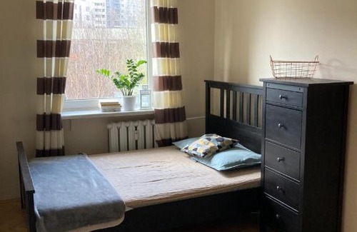 Bandra East Apartment | Apartament on Bharat Nagar Rd