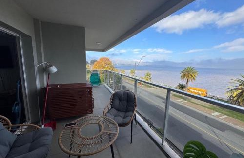 Real de San Carlos Apartment | Apartamento sobre Rambla