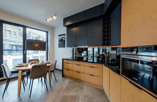 Cieplice Apartment | Apartament Yellow Star z widokiem