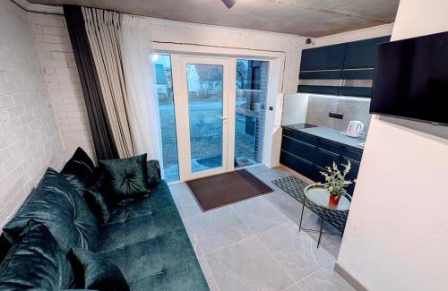 Birzai Apartment | Apartamentai Biržuose, cozy garage