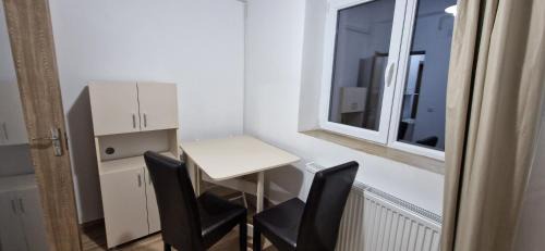 Ramnicu Valcea Apartment | Apartamente Livada