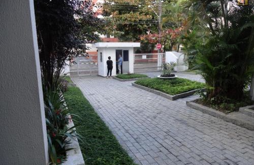 Vila Julia Apartment | Apartamento 3 dorms para 7 pessoas Guarujá- Praia da Enseada