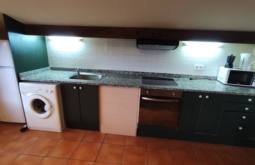 Tortella Cottage | Apartamento 4 pax climatizado. Grandes vistes. Estacio verde.