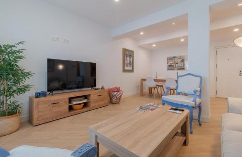 La Trinidad-San Juan y Todos los Santos Apartment | Apartamento Almedina