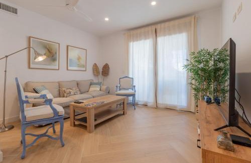 La Trinidad-San Juan y Todos los Santos Apartment | Apartamento Almedina