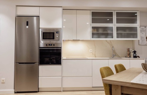 Romareda Apartment | Apartamento Azabache En Este Alojamiento Disfrutarás de la Ciudad de Zaragoza