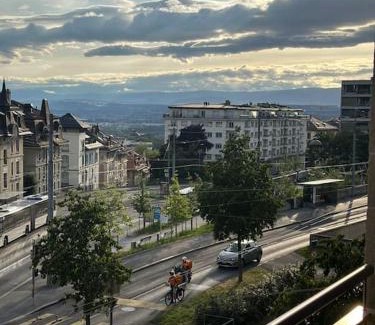 Lausanne Apartment | Apartamento con balcon en el centro
