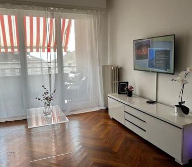 Lausanne Apartment | Apartamento con balcon en el centro