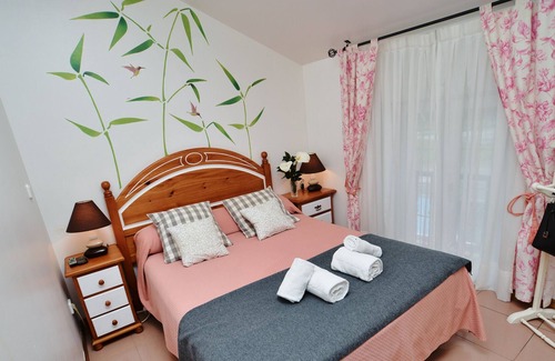 Castillo Siete Villas Apartment | Apartamento con jardín en entorno rural - Castillo 7000