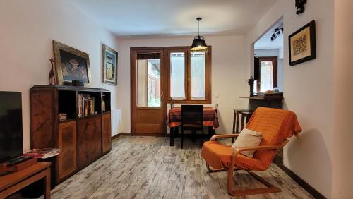 Linsoles Apartment | Apartamento con jardín en Linsoles