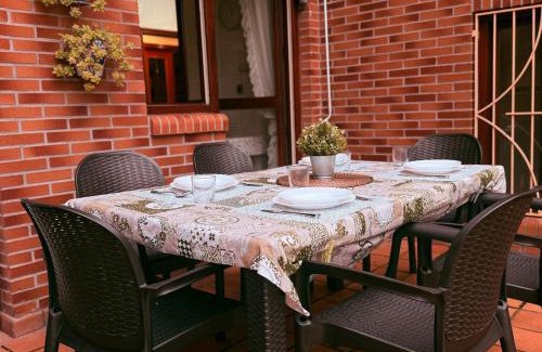 Saron Apartment | Apartamento con piscina en Saron