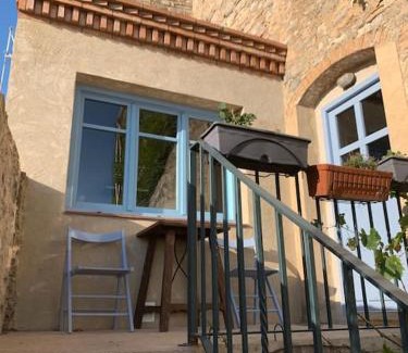 L'Ametlla de Segarra Apartment | Apartamento en Casa del Siglo XVI con caballos