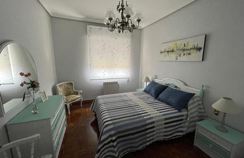 Figaredo Apartment | Apartamento en entorno natural, La biblioteca