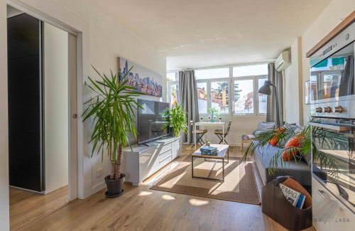 Pedregalejo Playa Apartment | Apartamento en la Playa en Paseo Maritimo