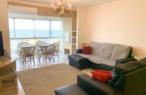 Centro Apartment | Apartamento Itapema na Av principal à 50 m da praia