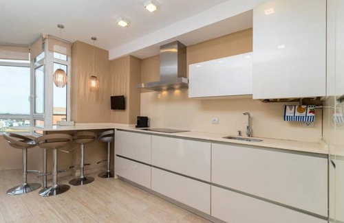 Santander Apartment | Apartamento Junto Playa Sardinero Con Parking