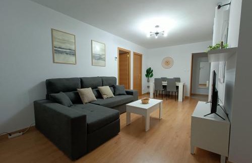 El Astillero Apartment | Apartamento La Planchada