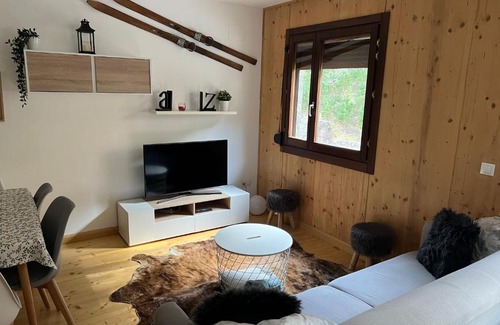 Castiello de Jaca Apartment | Apartamento Luga