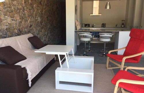 Punta Ballena Condo | Apartamento moderno con vista al mar.