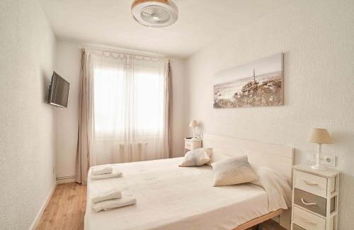 Sant Pol De Mar Apartment | Apartamento Primera Linea de Mar con Espectaculares Vistas