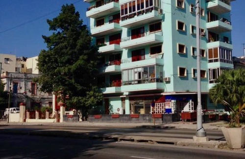 El Vedado Apartment | Apartamento Raúl y Gina