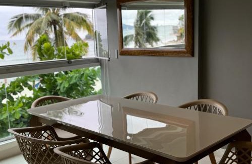 Vila Luis Antonio Apartment | Apartamento Vista para o Mar e Pé na Areia