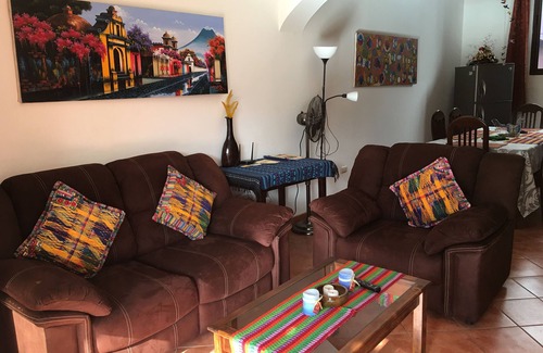 Antigua Guatemala House | APARTAMENTOS LOS NAZARENOS 4 - swimming pool, jacuzzi and gym
