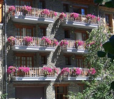 Alins Apartment | Apartaments Montaña