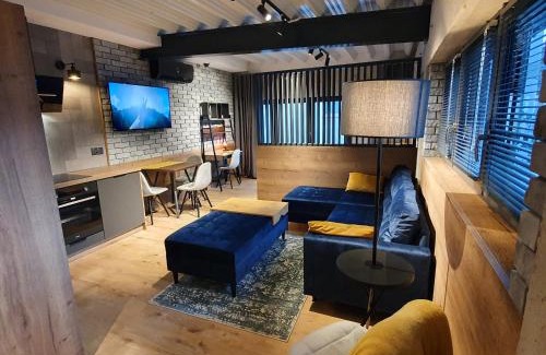Elk Apartment | Apartamenty Kąpielowa Czarny